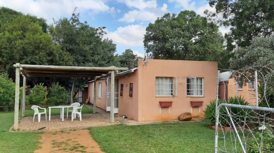 3 Bedroom Property for Sale in Grootfontein North West